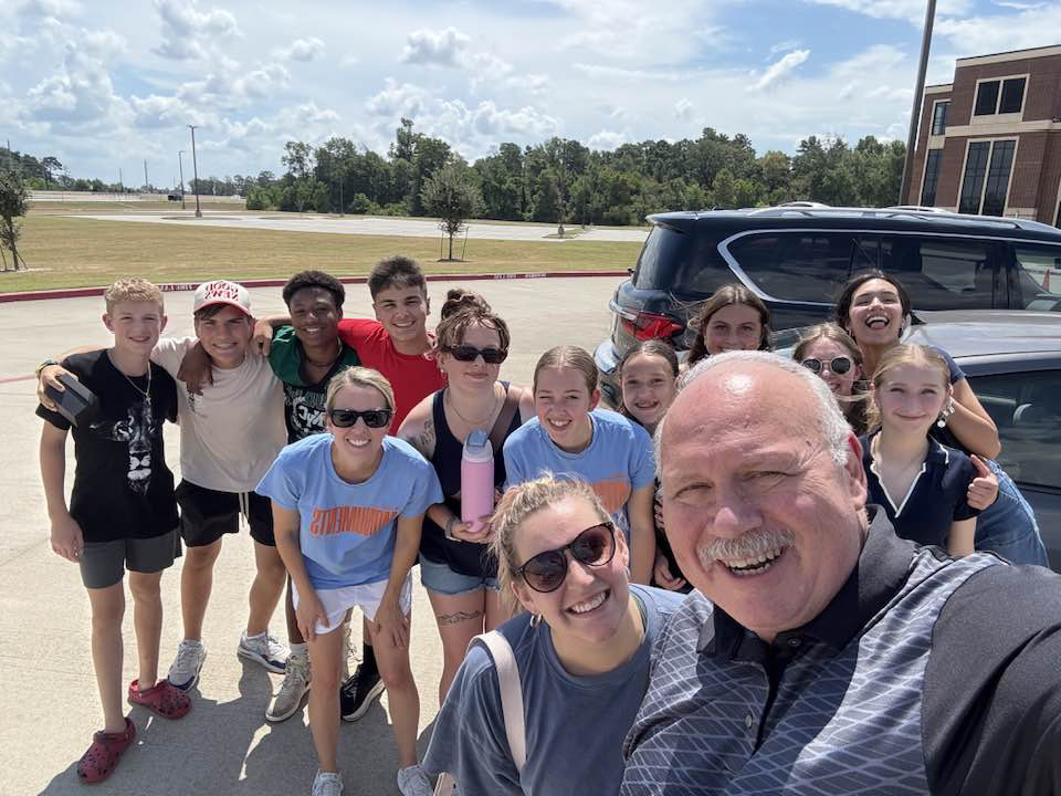 Youth Leaders and students on campus